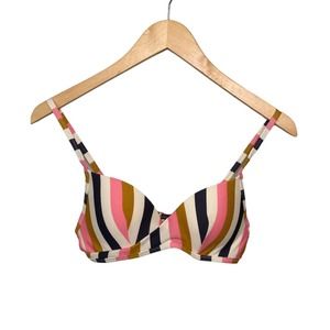 NWOT Shade and Shore 32B Lightly Lined Bikini Top